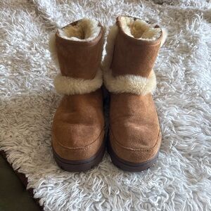 UGG Sunburst Mini